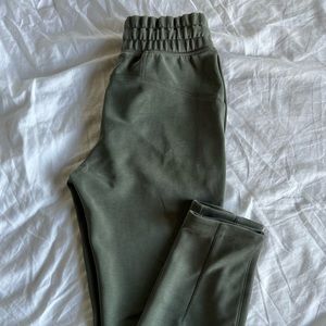 Lululemon soft ambitions jogger